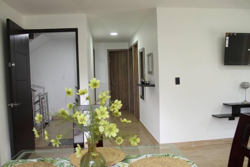 Lindo Apartamento Con Estacionamiento Buga Esterno foto