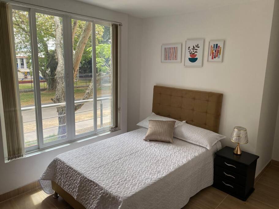 Lindo Apartamento Con Estacionamiento Buga Esterno foto